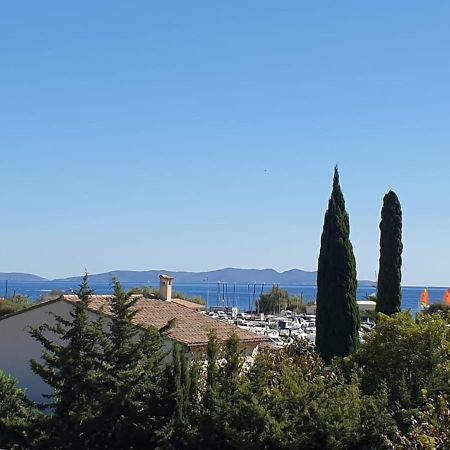 Studio Mezzanine Vue Port Et Mer La Londe-les-Maures Luaran gambar